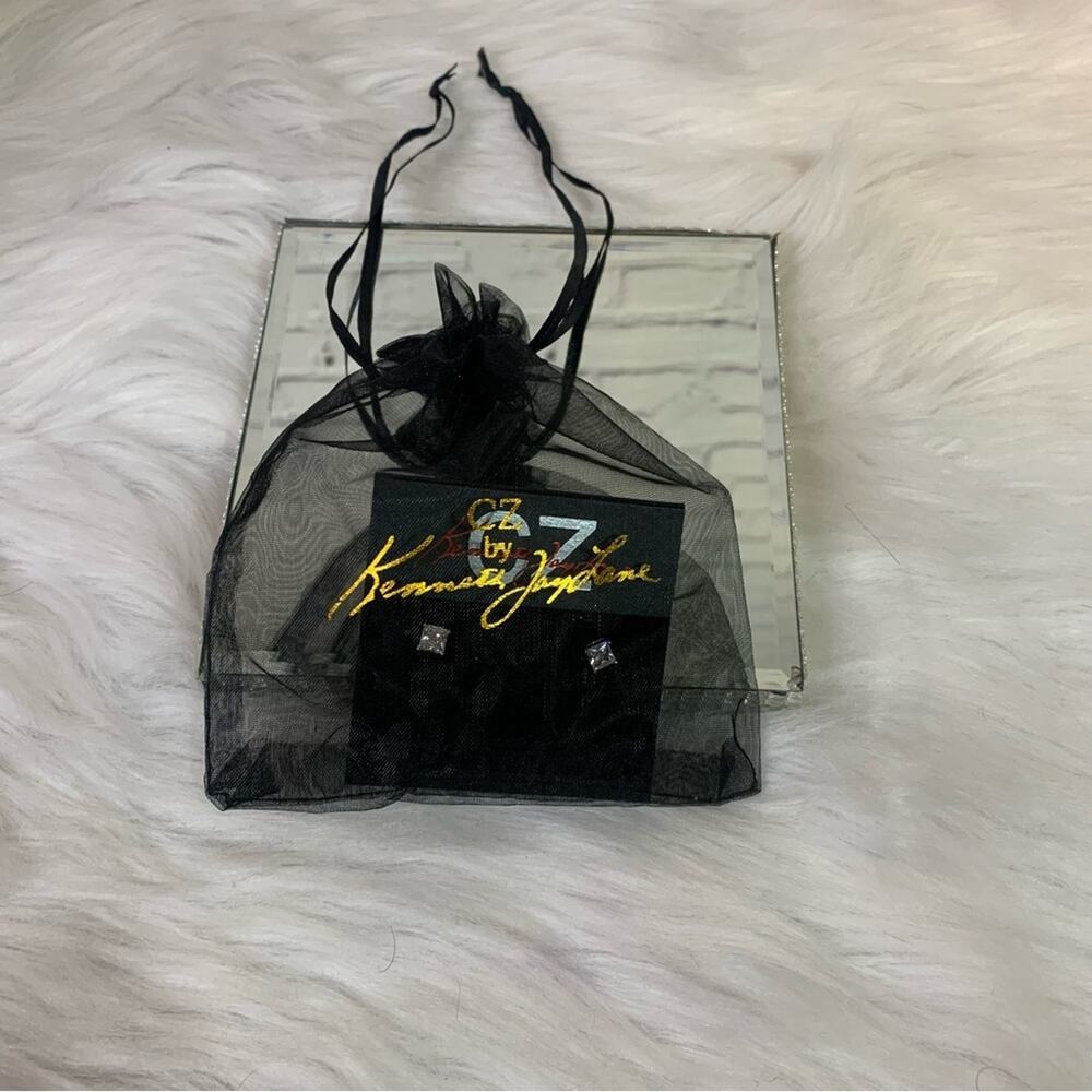 NWT Kenneth Jay Lane CZ Stud Earrings with Gift Bag Bin5 - Picture 4 of 5